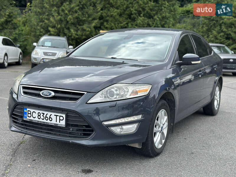 Лифтбек Ford Mondeo 2012 в Львове