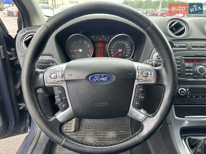 Лифтбек Ford Mondeo 2012 в Львове