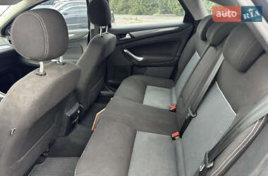 Лифтбек Ford Mondeo 2012 в 