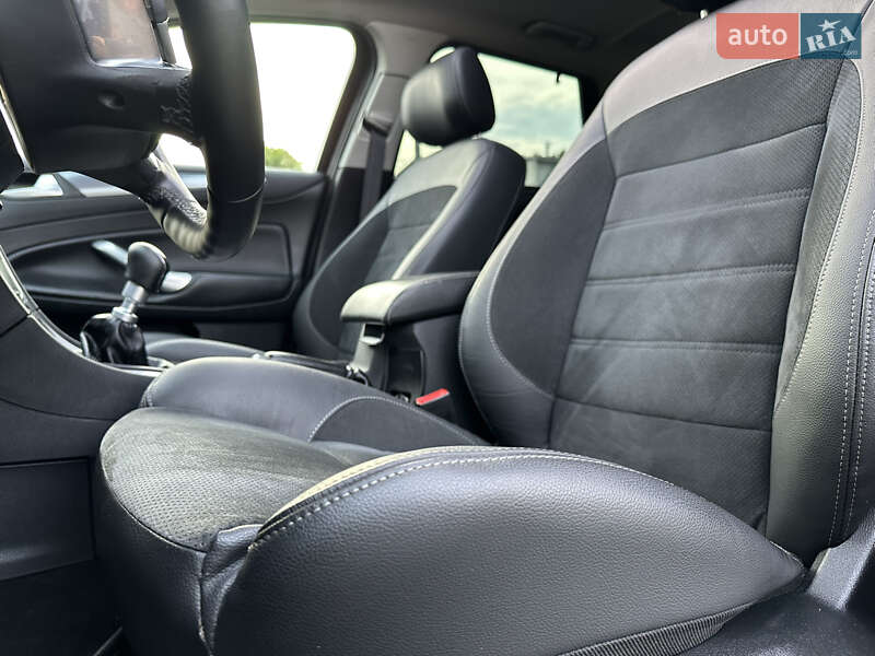 Універсал Ford Mondeo 2014 в Стрию