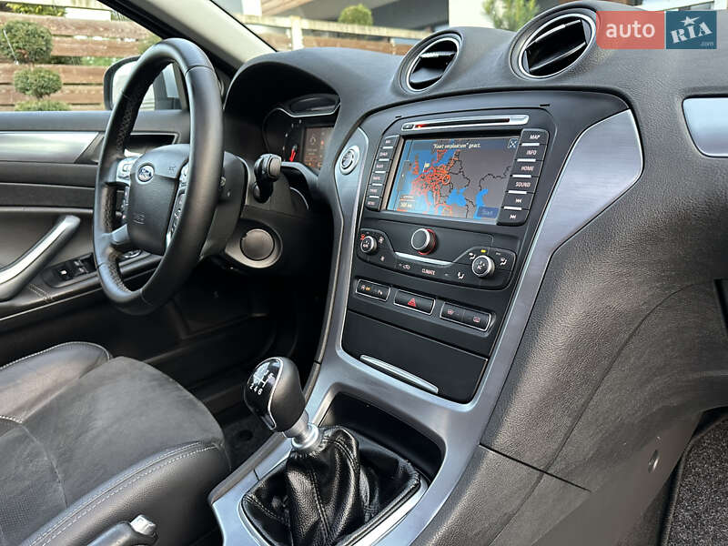 Універсал Ford Mondeo 2014 в Стрию