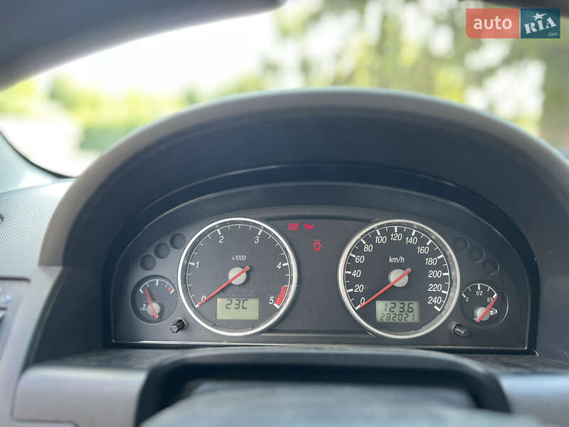 Лифтбек Ford Mondeo 2000 в Луцке