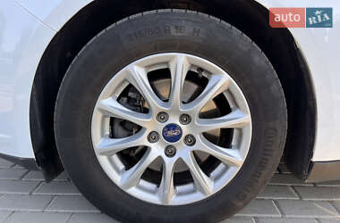 Лифтбек Ford Mondeo 2017 в 