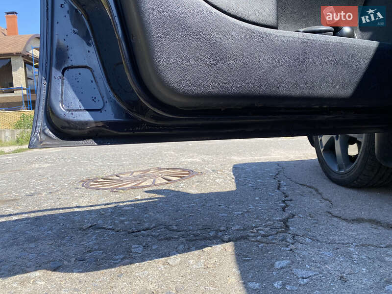 Лифтбек Ford Mondeo 2004 в Киеве фото 12 Лифтбек Ford Mondeo 2004 в Киеве