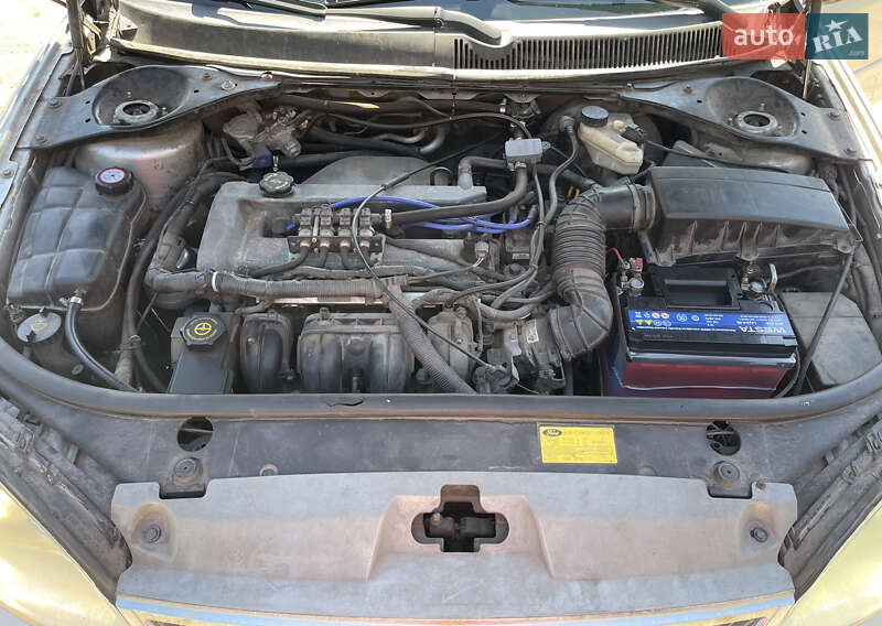 Седан Ford Mondeo 2005 в Змиеве