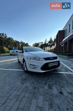Седан Ford Mondeo 2012 в 