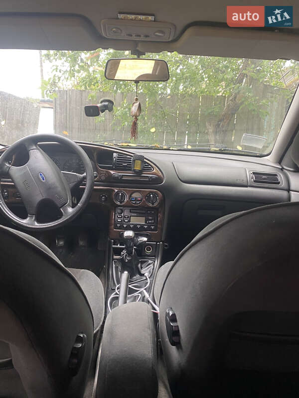 Лифтбек Ford Mondeo 2000 в Вышгороде
