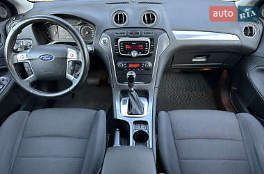Лифтбек Ford Mondeo 2013 в 