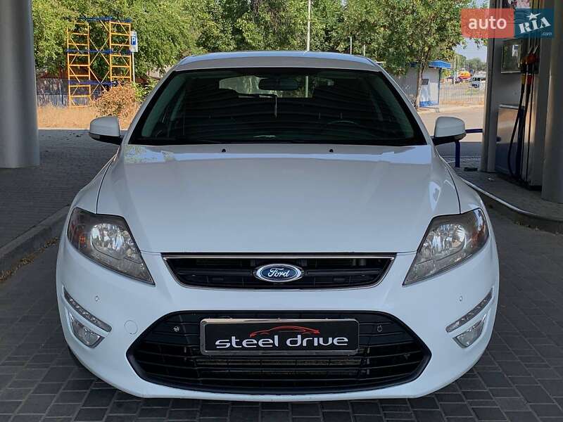 Седан Ford Mondeo 2013 в Николаеве