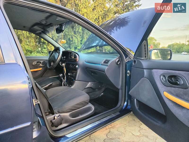 Универсал Ford Mondeo 1998 в Дубно