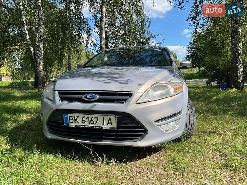 Седан Ford Mondeo 2010 в Киеве