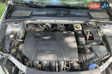 Седан Ford Mondeo 2010 в 