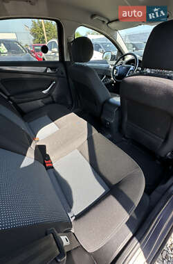 Седан Ford Mondeo 2012 в 