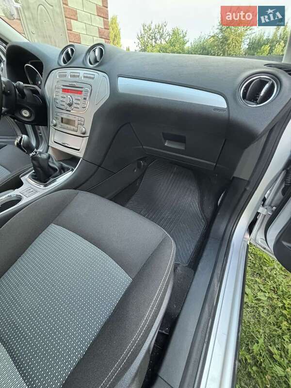 Универсал Ford Mondeo 2010 в Ровно