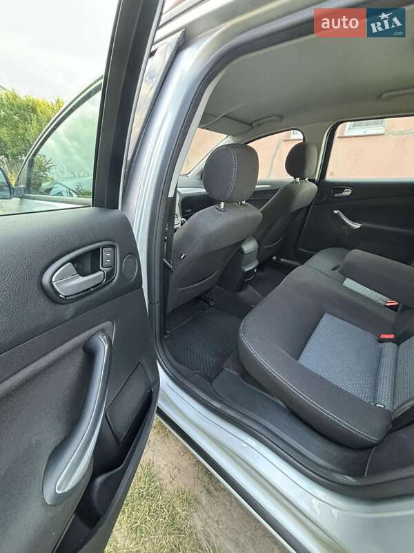 Универсал Ford Mondeo 2010 в Ровно