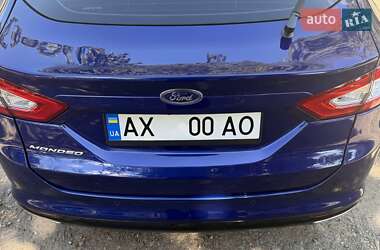 Лифтбек Ford Mondeo 2016 в 