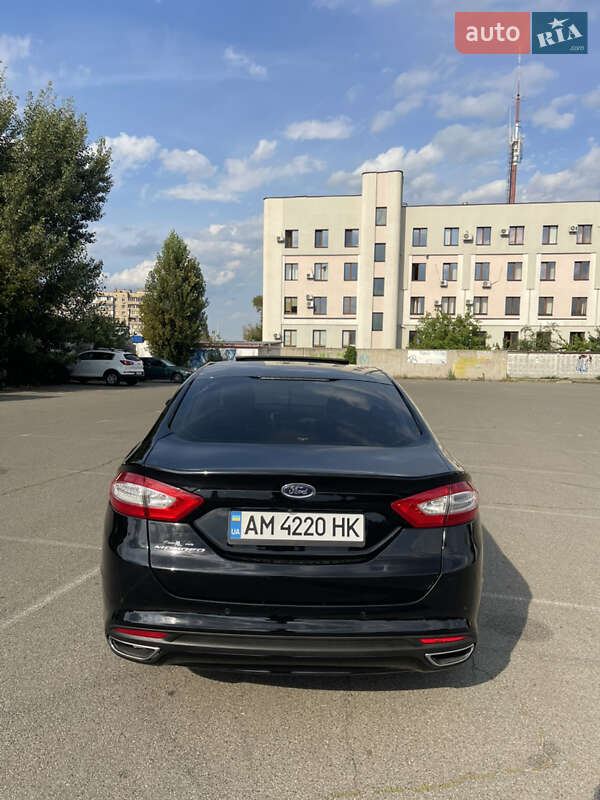 Седан Ford Mondeo 2016 в Киеве