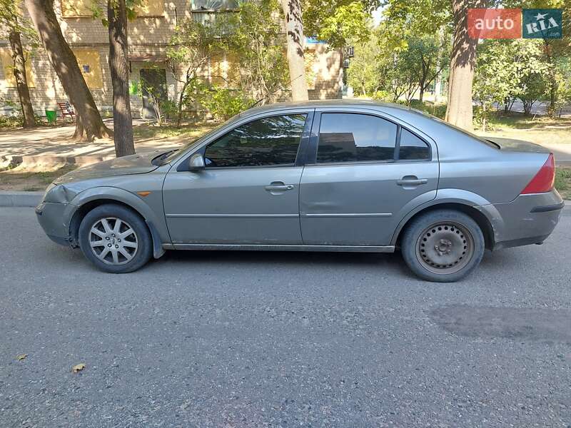 Седан Ford Mondeo 2001 в Харькове