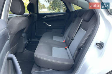 Седан Ford Mondeo 2012 в 