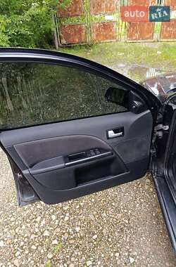 Седан Ford Mondeo 2001 в  фото 5 Седан Ford Mondeo 2001 в