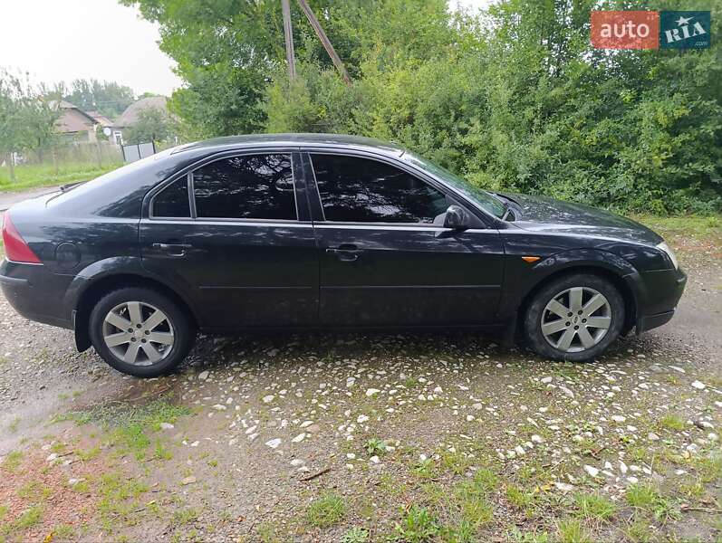 Седан Ford Mondeo 2001 в Городенке