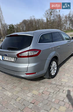 Универсал Ford Mondeo 2013 в 