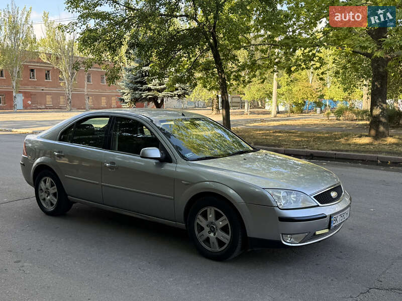 Лифтбек Ford Mondeo 2003 в Николаеве