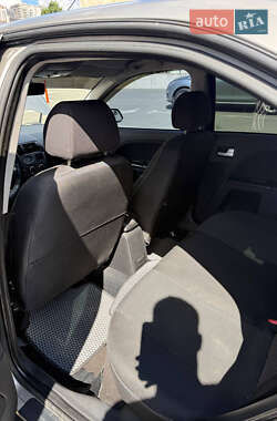 Седан Ford Mondeo 2002 в 