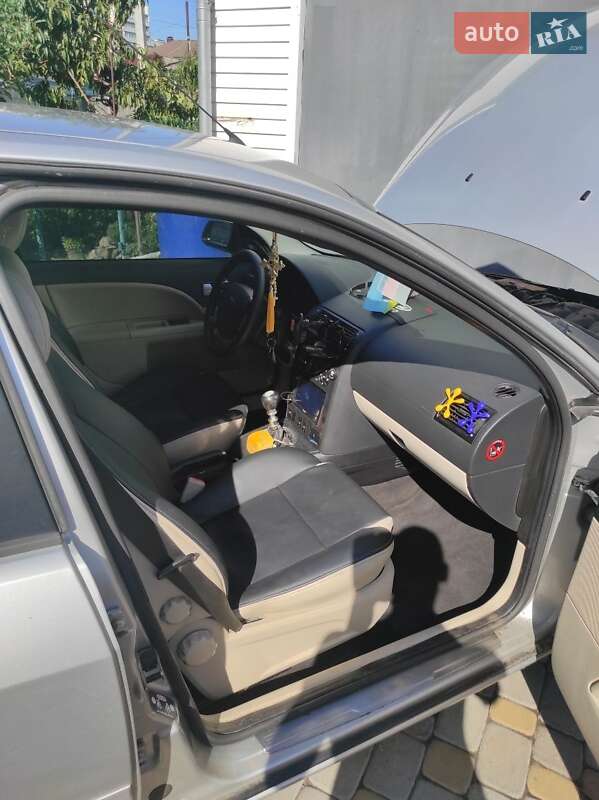 Седан Ford Mondeo 2002 в Черкассах фото 5 Седан Ford Mondeo 2002 в Черкассах