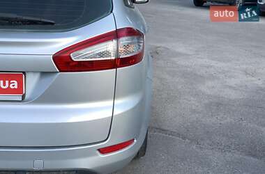 Универсал Ford Mondeo 2011 в 