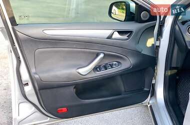 Универсал Ford Mondeo 2011 в 