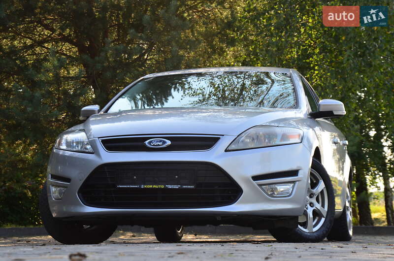 Седан Ford Mondeo 2013 в Дрогобыче
