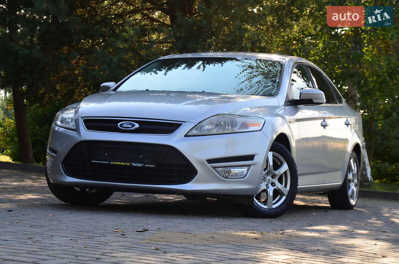 Седан Ford Mondeo 2013 в Дрогобыче