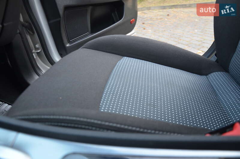 Седан Ford Mondeo 2013 в Дрогобыче