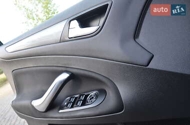 Седан Ford Mondeo 2013 в 