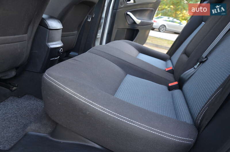 Седан Ford Mondeo 2013 в Дрогобыче
