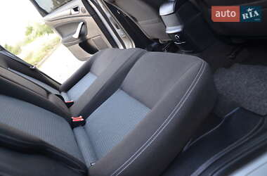 Седан Ford Mondeo 2013 в 