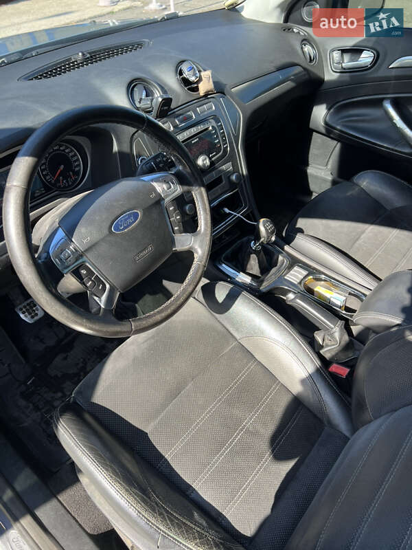 Седан Ford Mondeo 2007 в Киеве