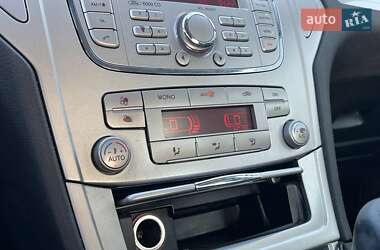 Седан Ford Mondeo 2008 в 