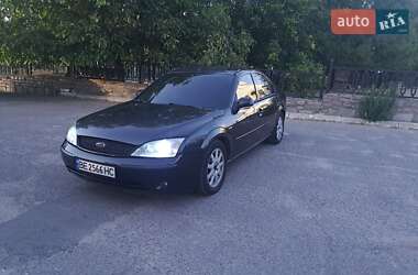 Лифтбек Ford Mondeo 2002 в 