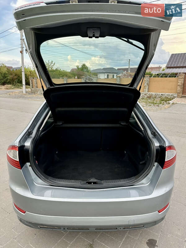 Лифтбек Ford Mondeo 2008 в Ужгороде