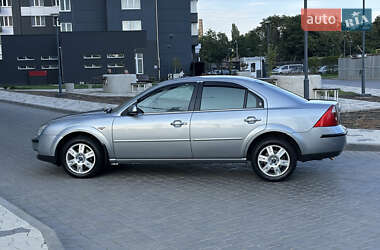 Седан Ford Mondeo 2005 в 