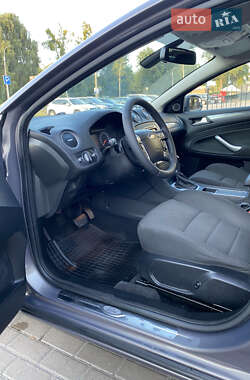 Универсал Ford Mondeo 2012 в 