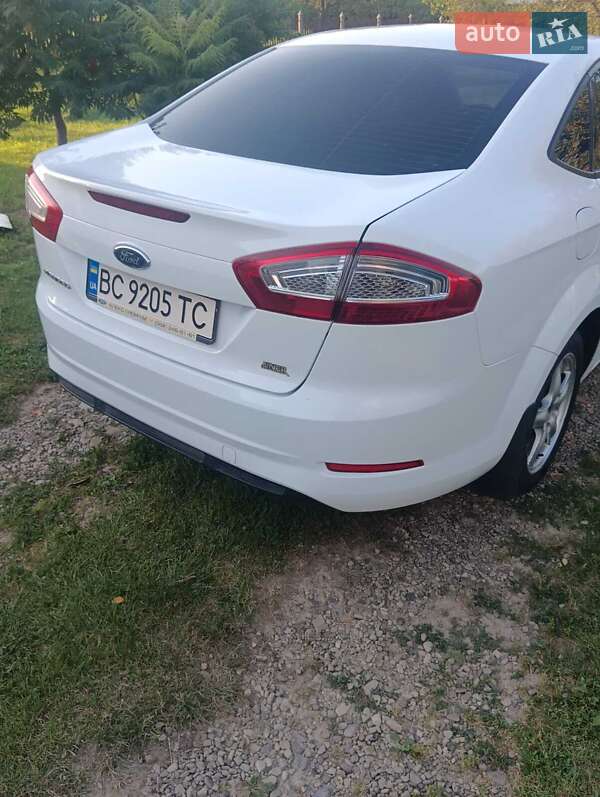 Седан Ford Mondeo 2012 в Трускавце