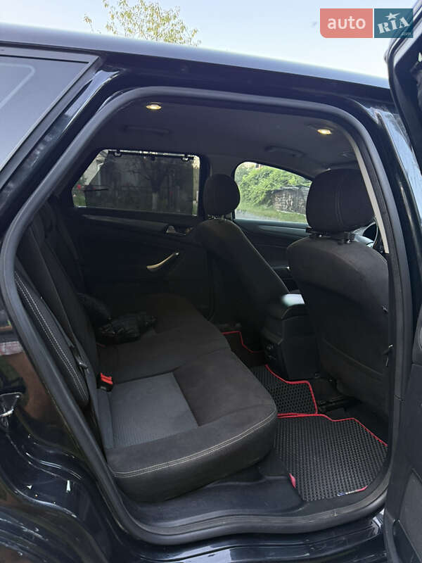 Универсал Ford Mondeo 2011 в Ровно