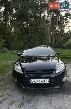 Универсал Ford Mondeo 2011 в Ровно