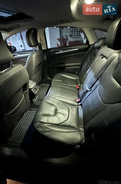 Седан Ford Mondeo 2015 в 