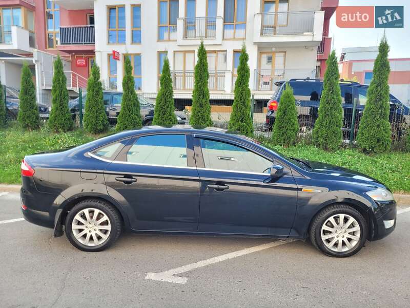 Седан Ford Mondeo 2010 в Львове