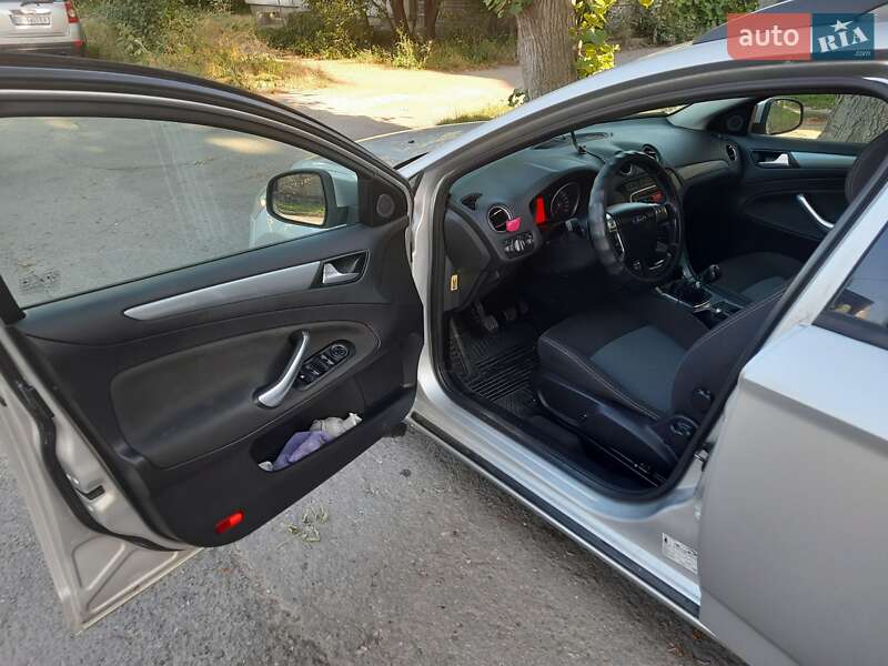 Универсал Ford Mondeo 2011 в Тернополе