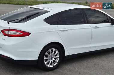 Седан Ford Mondeo 2016 в 